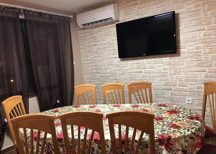 Holiday home Вила Мечта Starozagorski Bani